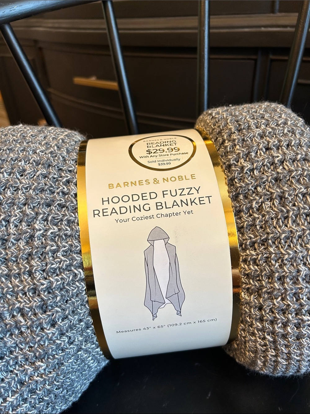 Barnes & Noble Hooded Fuzzy Reading Blanket in Gray and White